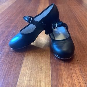 Capizio Black Leather Girls Tap Shoes - 1.5
